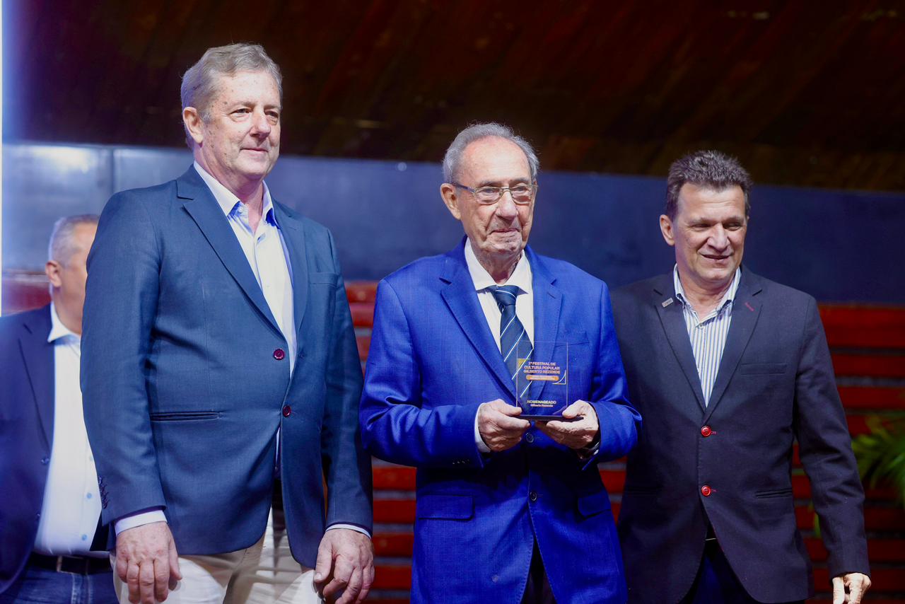 13ª ExpoCigra Fiemg é aberta com entrega dos Troféus Tião Silva e Gilberto Rezende e traz programação focada em inovação, trabalho e cultura popular